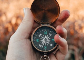 4 cách xác định hướng nhà đúng phong thủy – ai cũng làm được